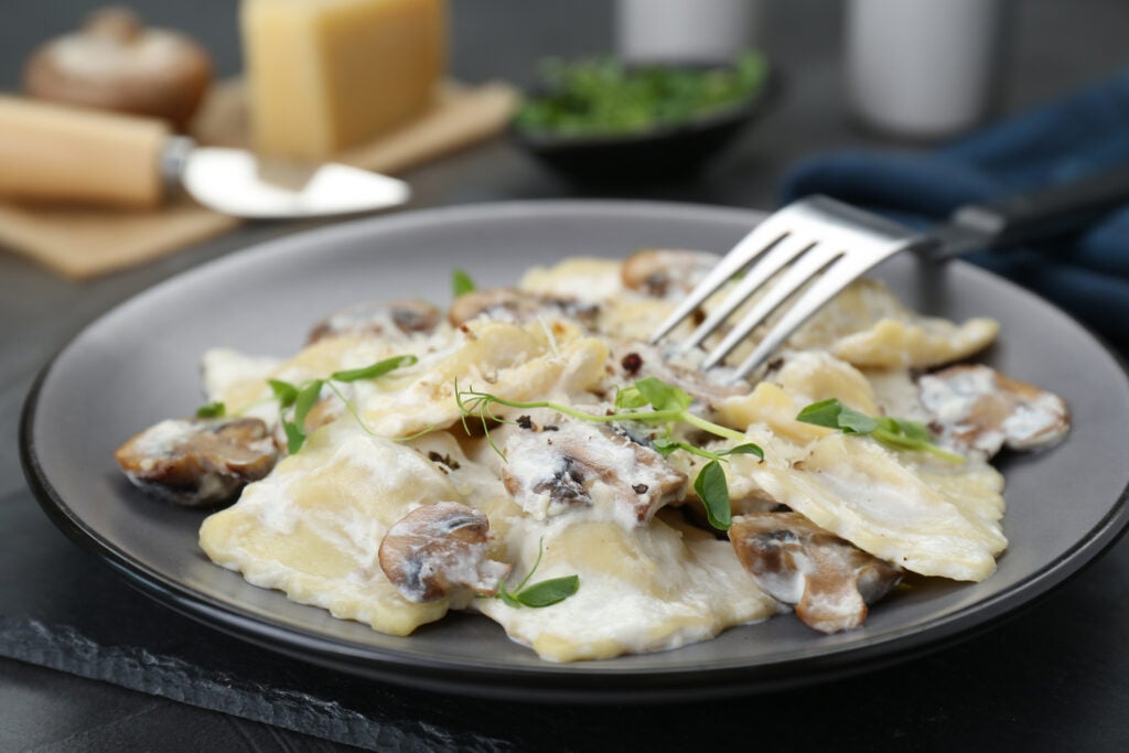 Raviolis aux champignons à la sauce forestière