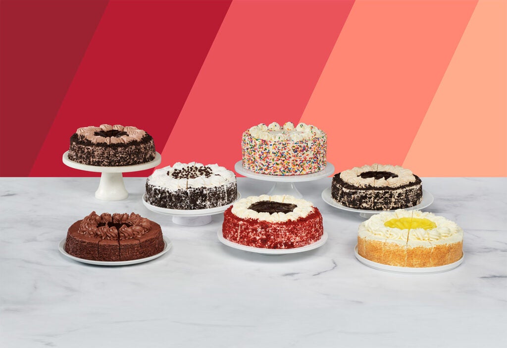 Sienna Bakery x Carlo's Bakery lineup of cakes.